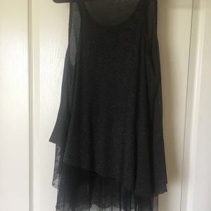 💗 $5 sale 💗 Umgee Large tank with sheer peplum